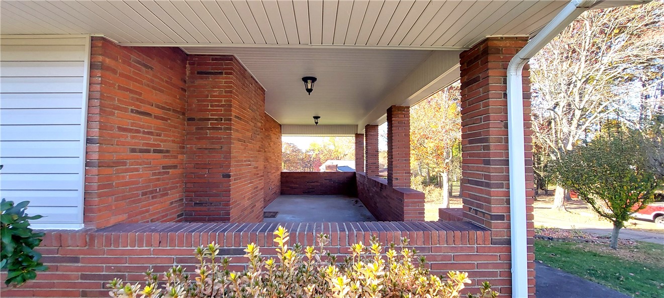 221 Blackridge Drive