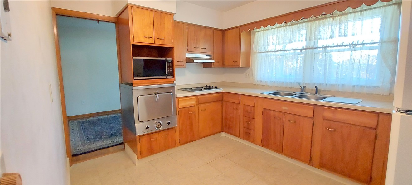 221 Blackridge Drive