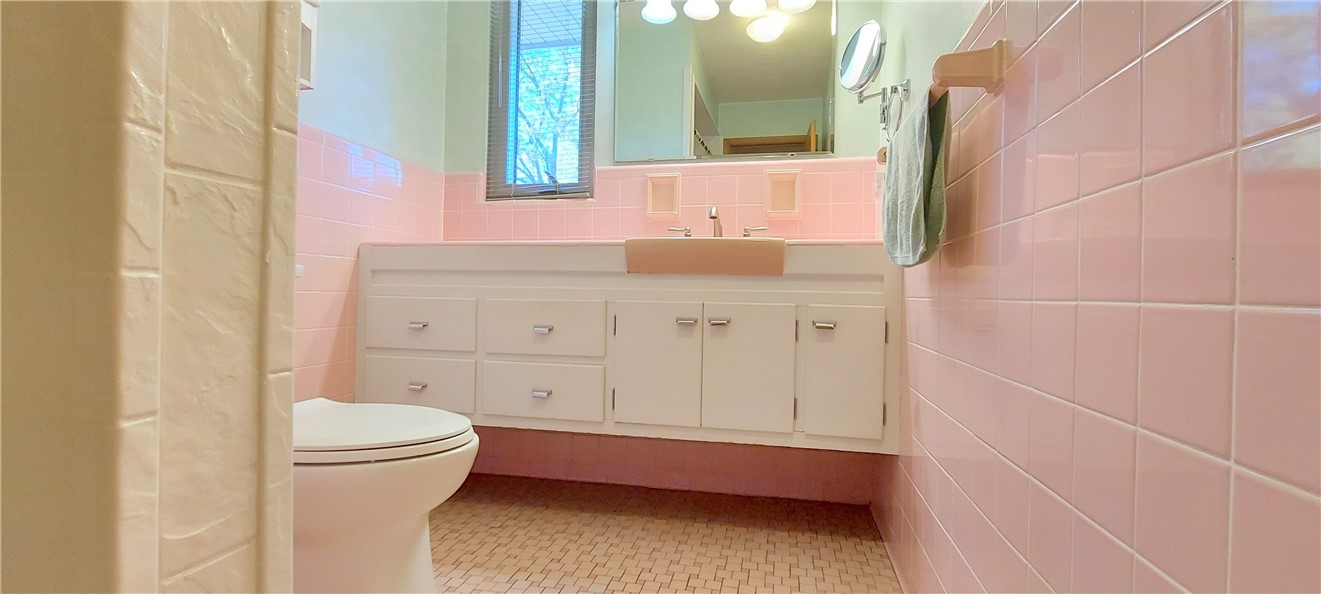 221 Blackridge Drive