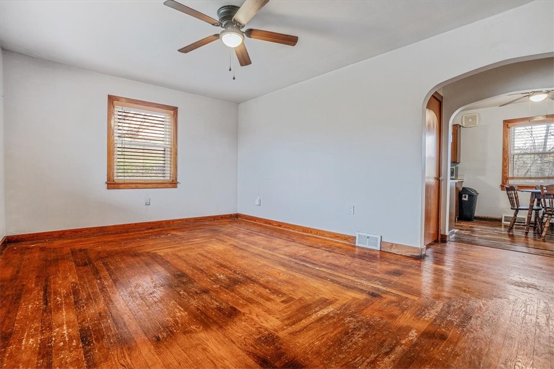 176 Leisenring Vanderbilt Rd