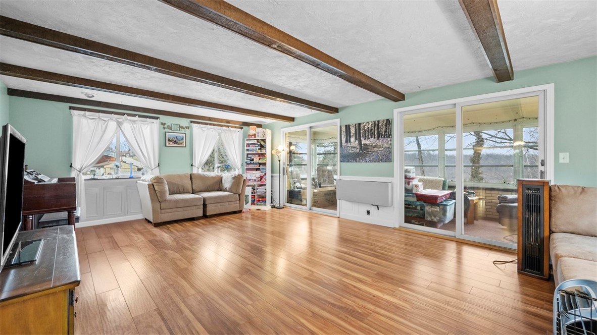 203 Old Leechburg Rd