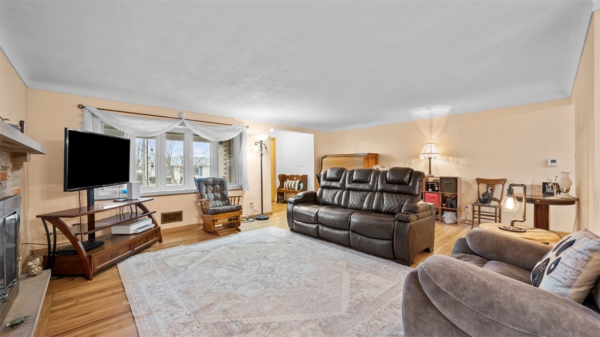 203 Old Leechburg Rd