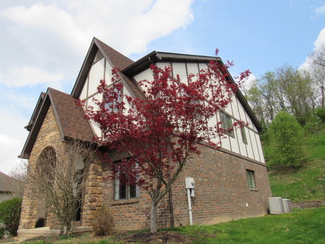 1015 Noble Pine Court