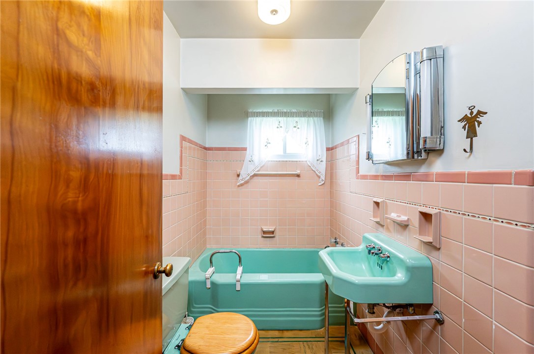 642 Washington Street