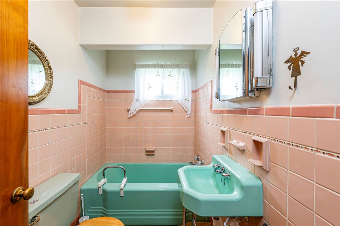 642 Washington Street