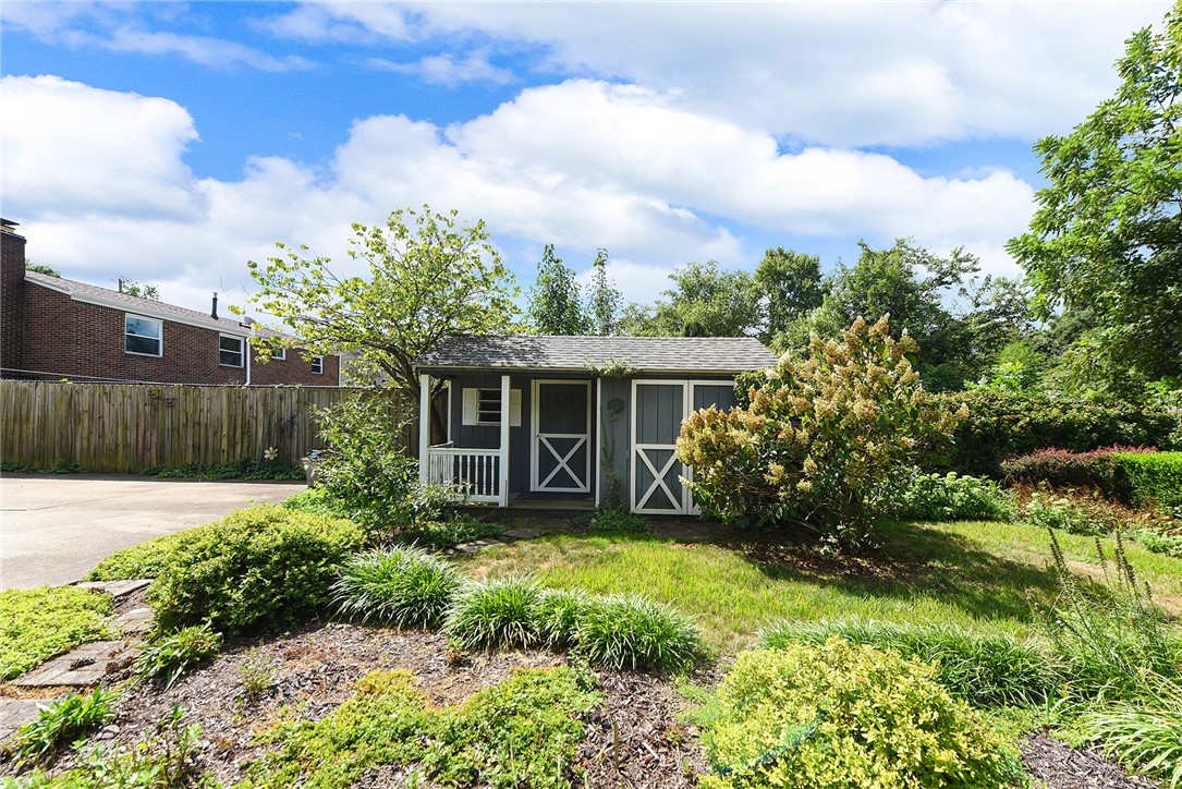 524 Rainier Dr