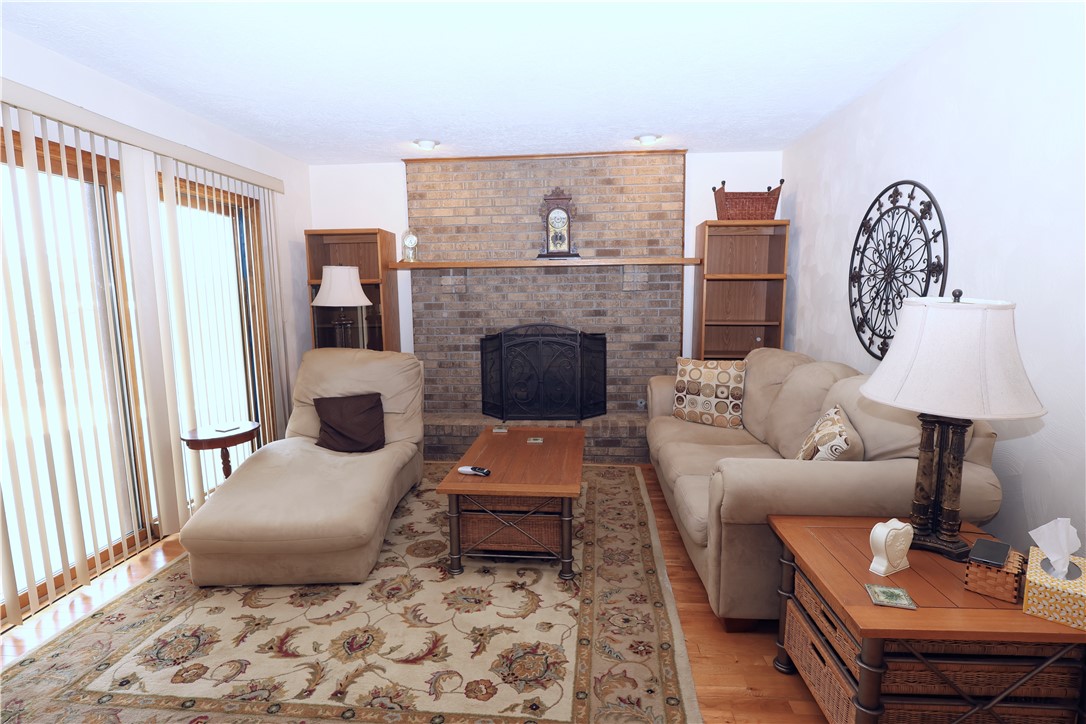 106 Hedgewood Circle