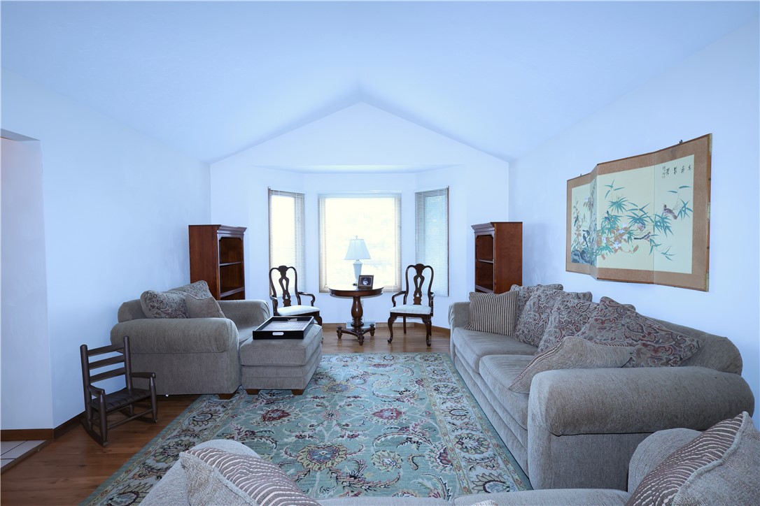 106 Hedgewood Circle