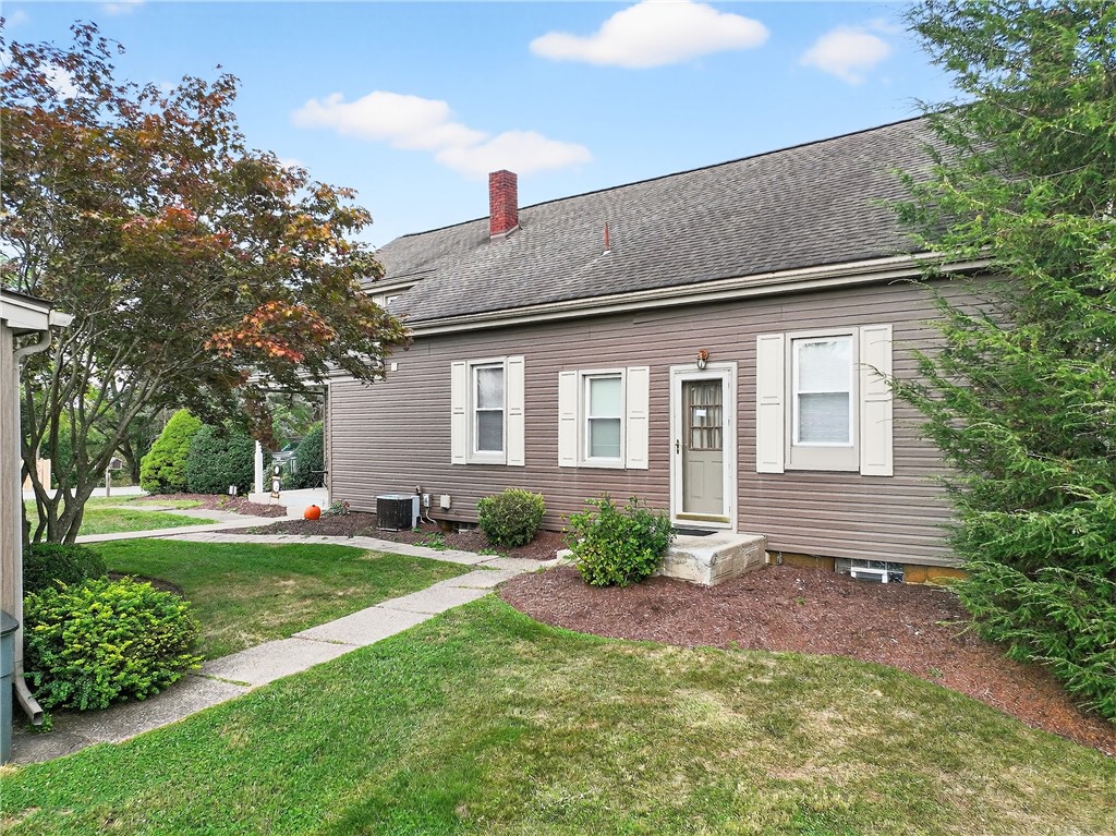 1216/1218 Clark Street