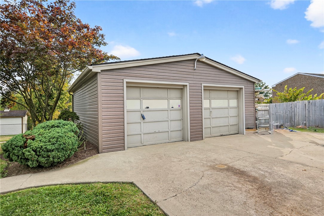 1216/1218 Clark Street