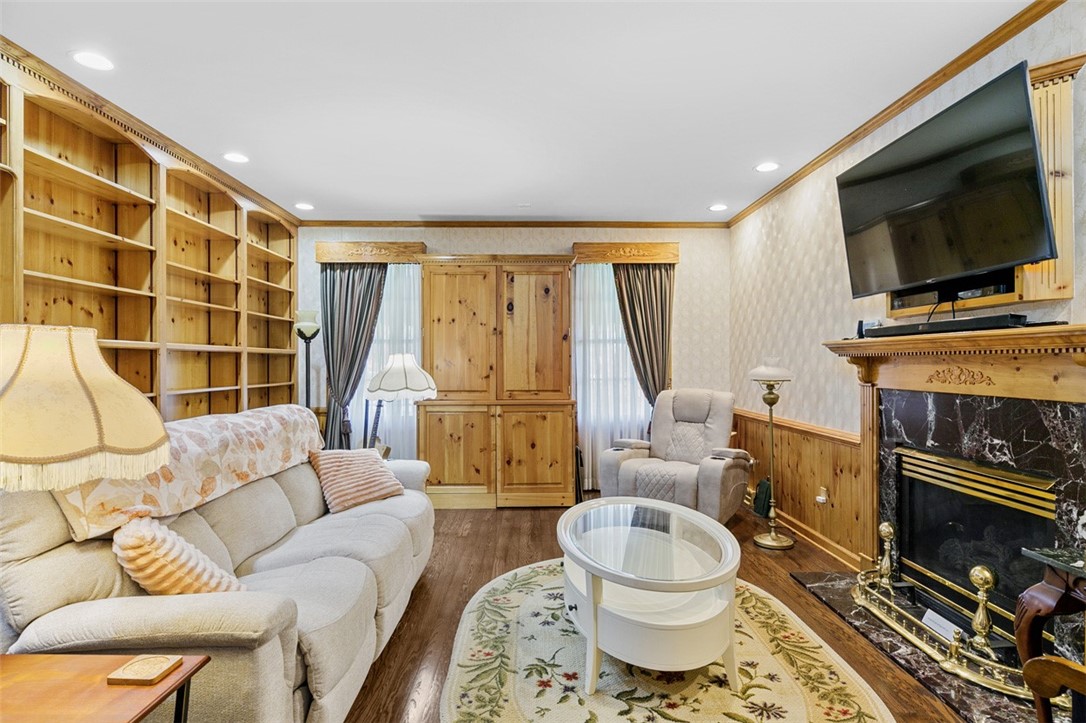 522 Skyline Drive