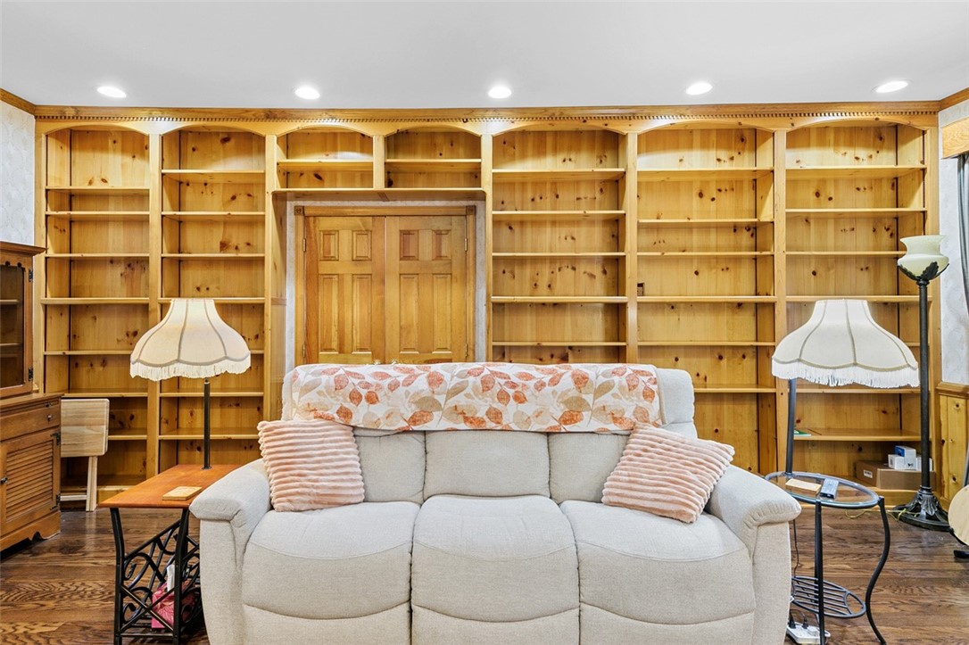 522 Skyline Drive