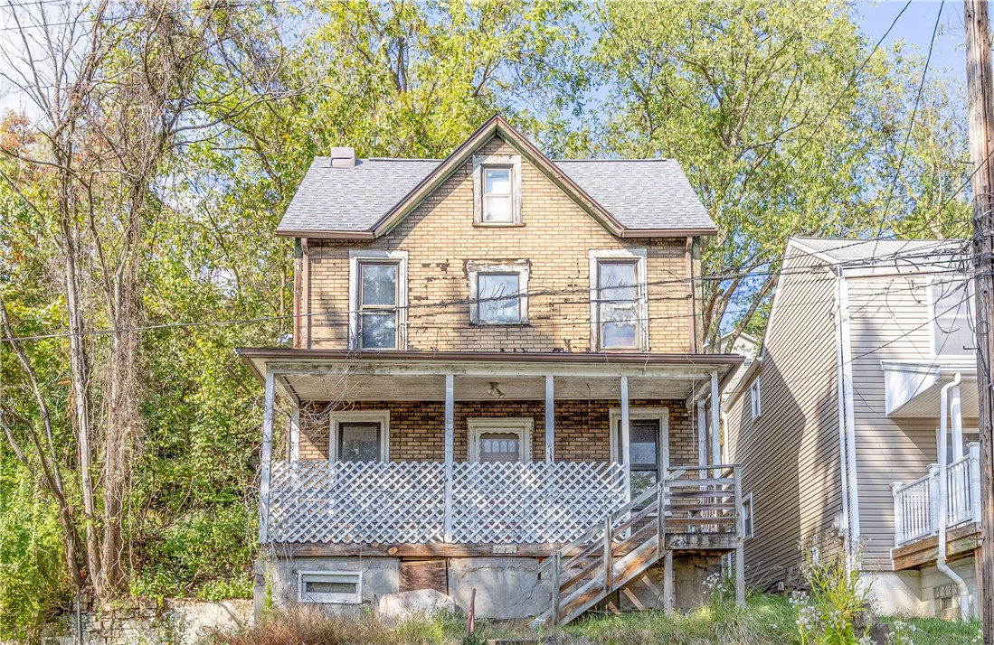 633 Valley St