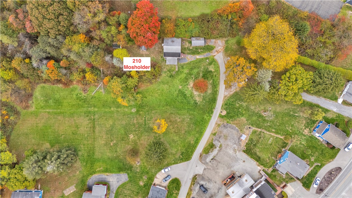 210 Mosholder Ln