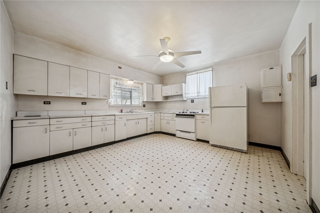 1280 Armstrong Street