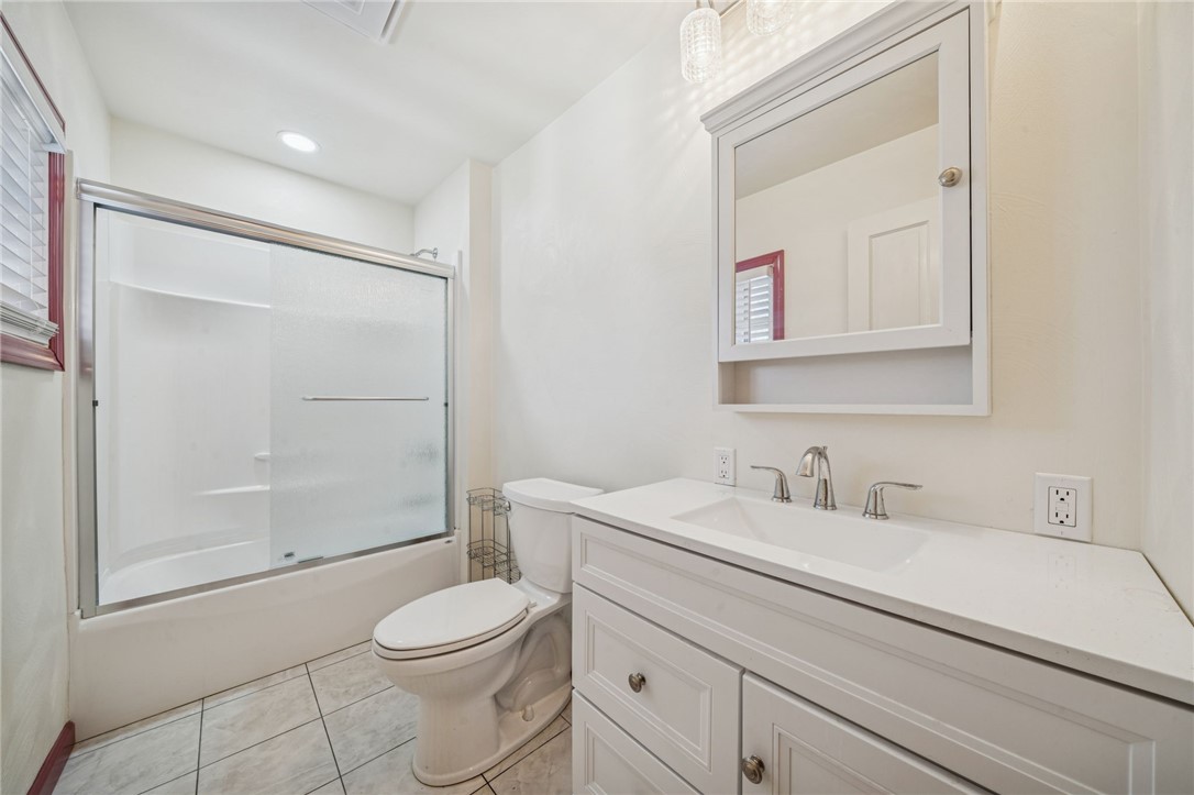 1280 Armstrong Street