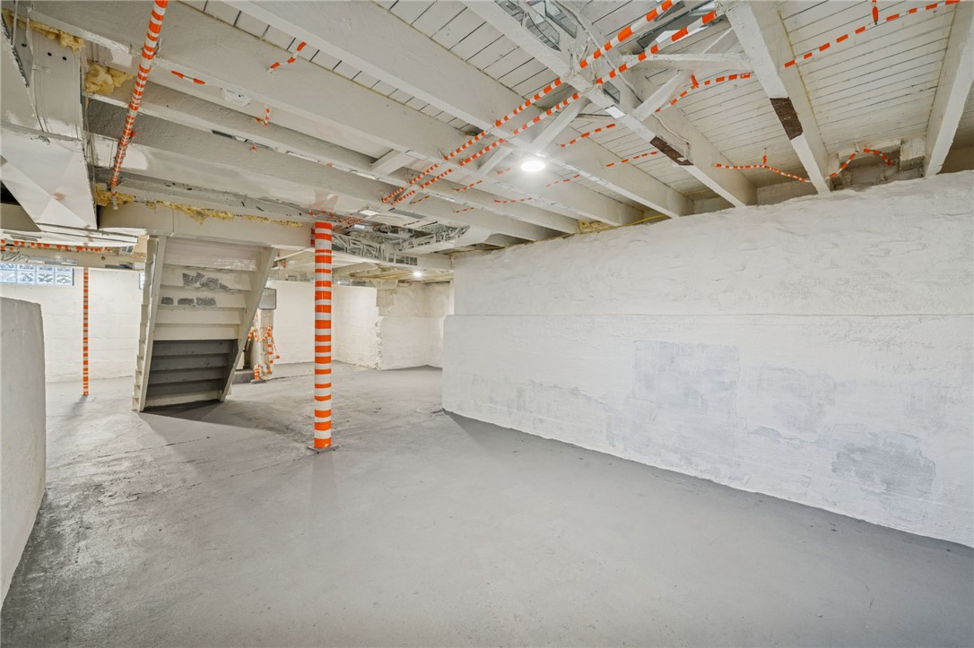 1280 Armstrong Street