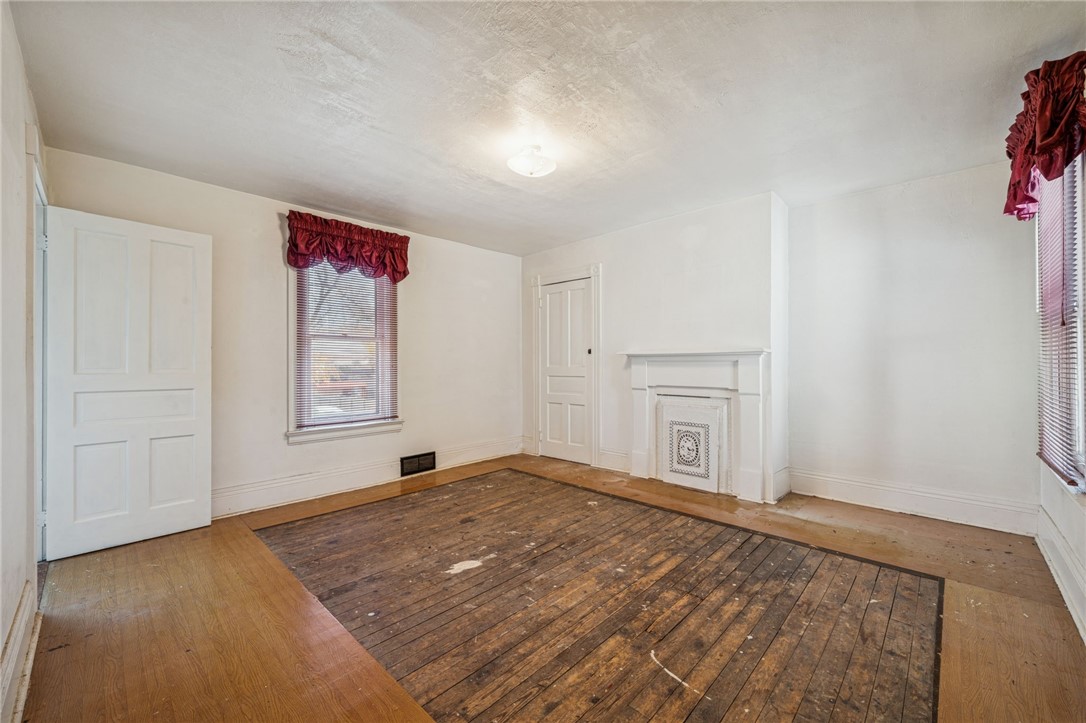 1280 Armstrong Street