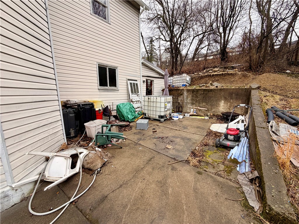 801 Cowan Ave