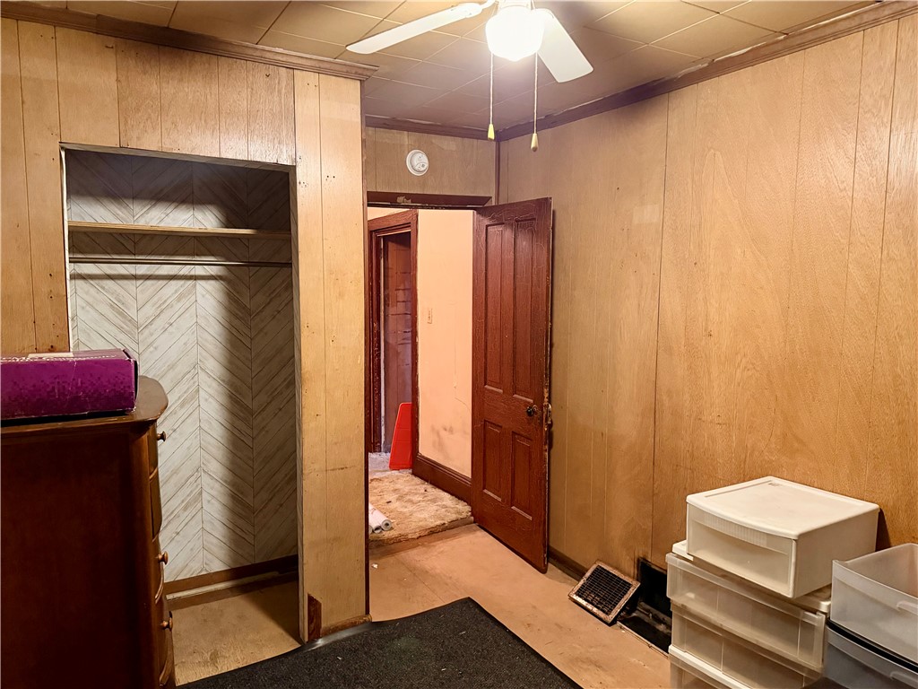 801 Cowan Ave
