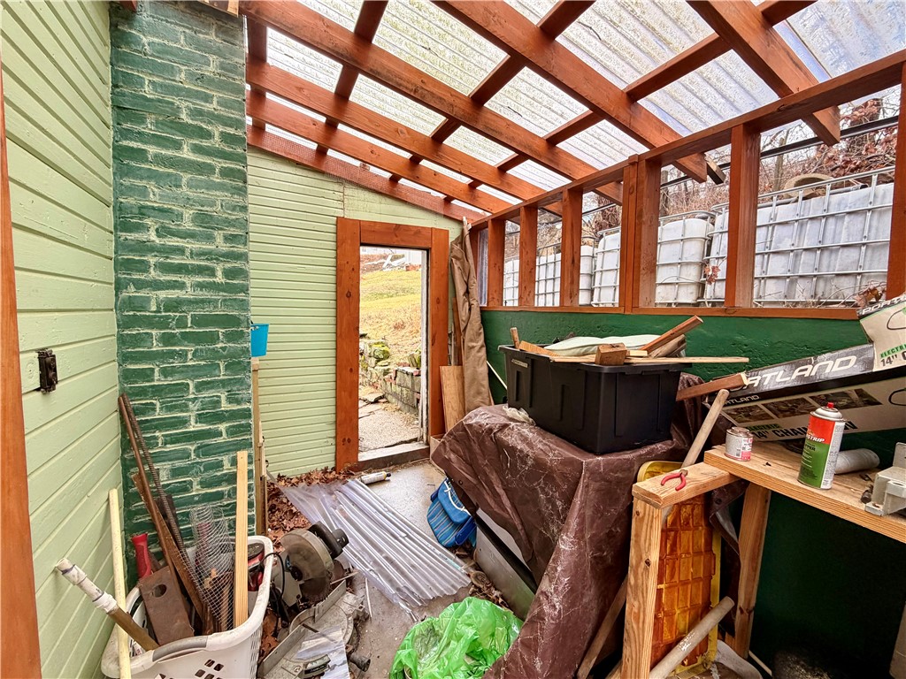 801 Cowan Ave