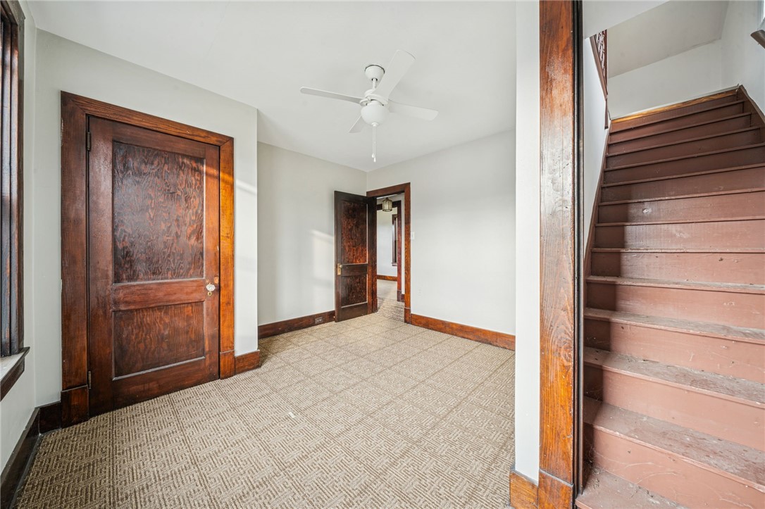 132 W Pennsylvania