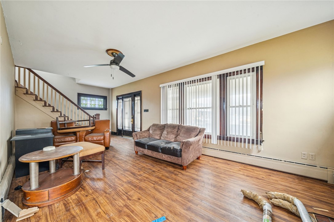 132 W Pennsylvania