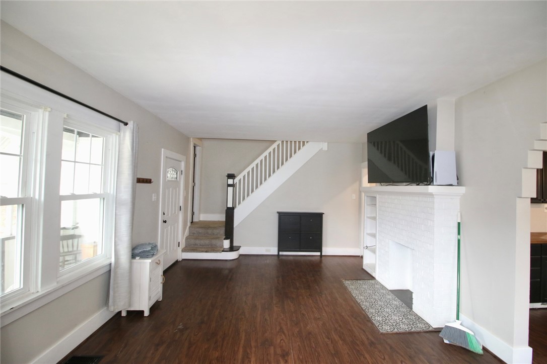 225 Harrison Ave