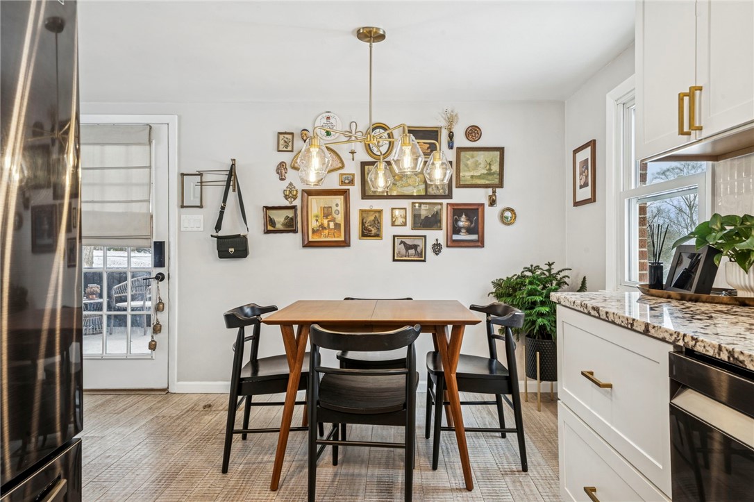 1521 Robbins Station Rd