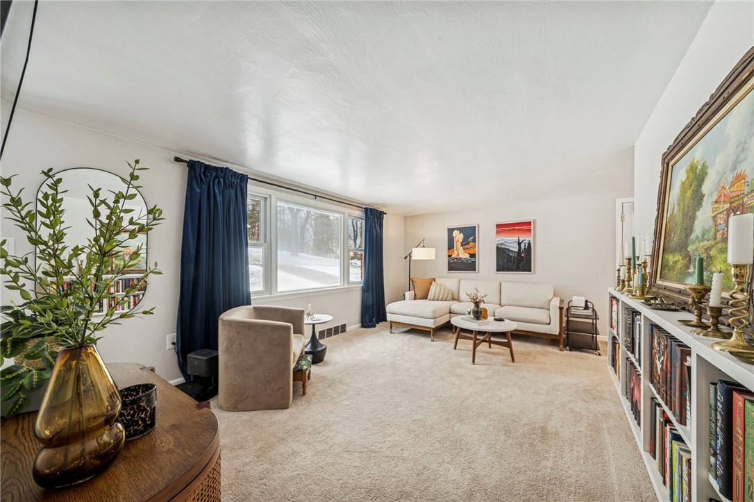 1521 Robbins Station Rd