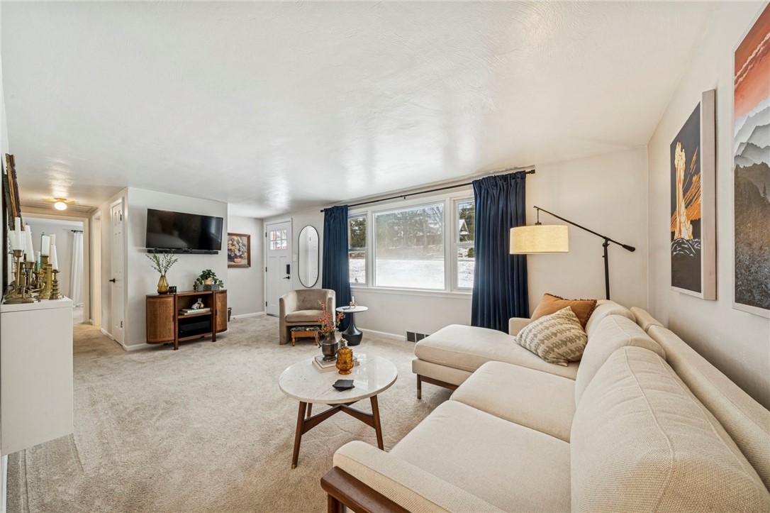 1521 Robbins Station Rd