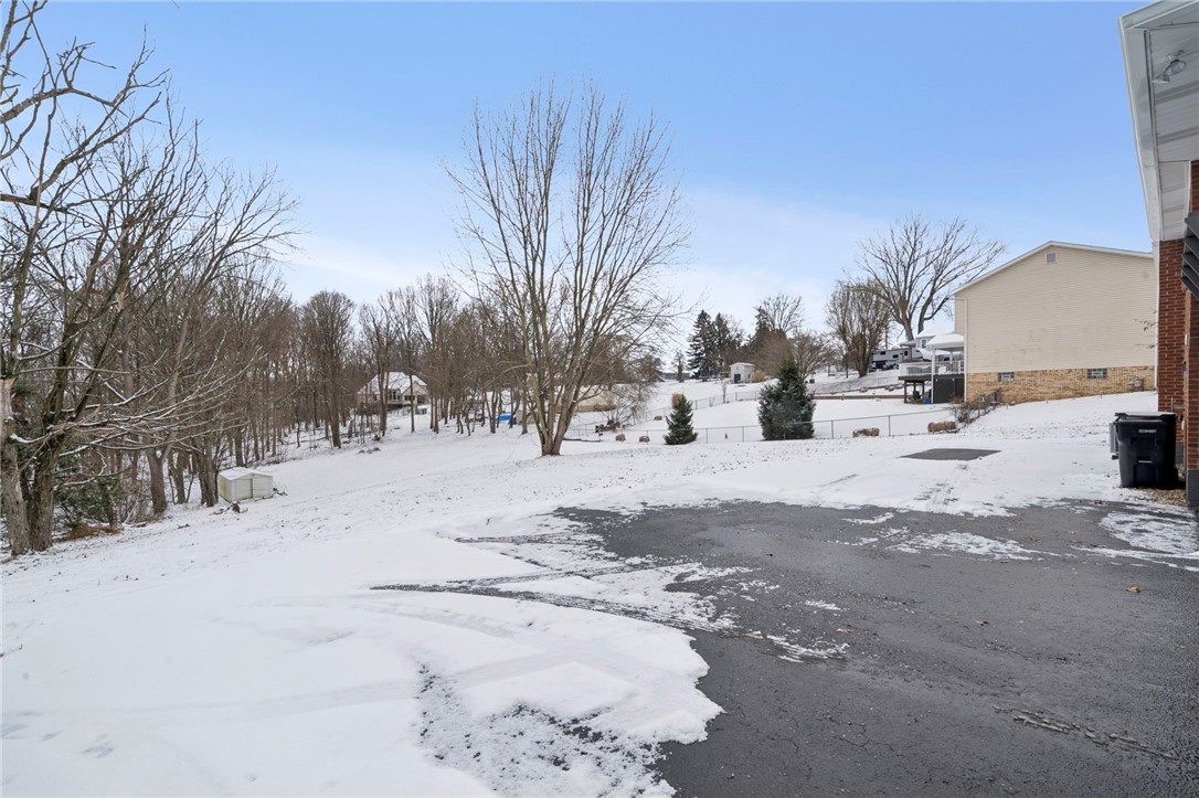 1521 Robbins Station Rd