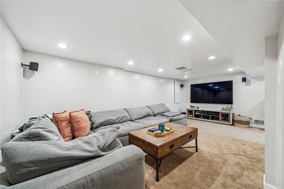 1521 Robbins Station Rd