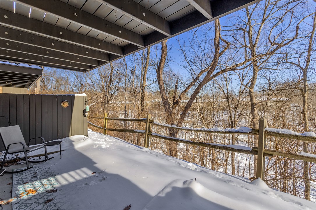 422 Edgetree Ln