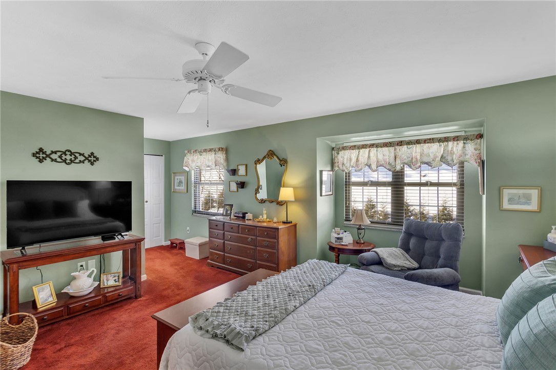 422 Edgetree Ln