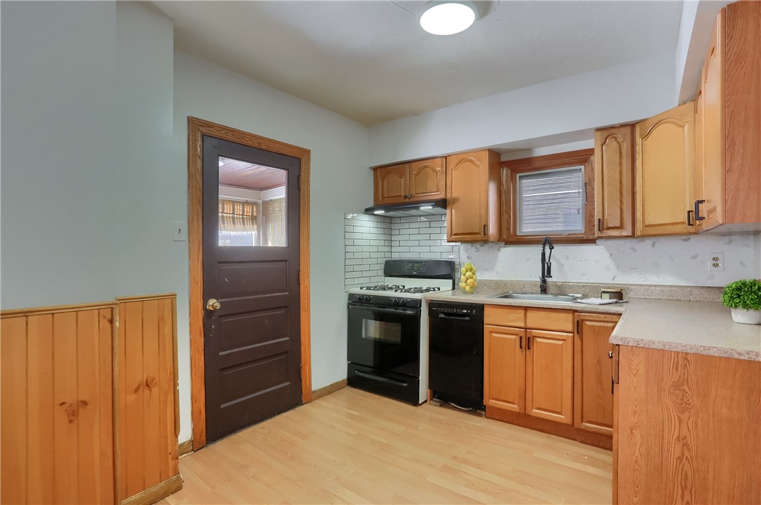 1536 Vance Ave