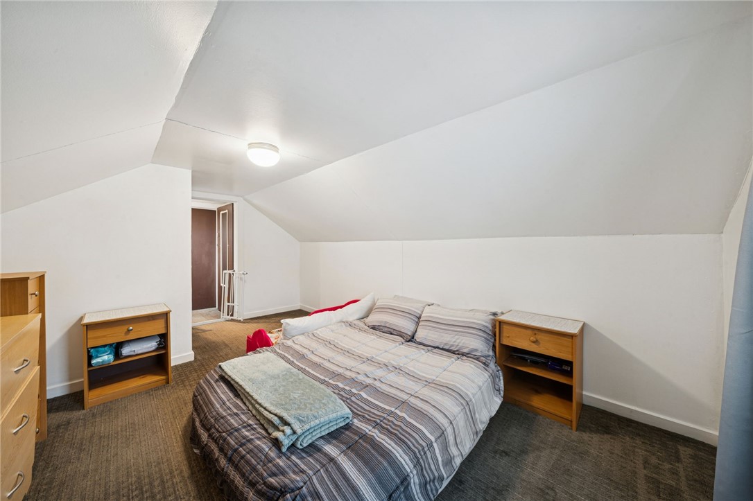 725 3rd Ave