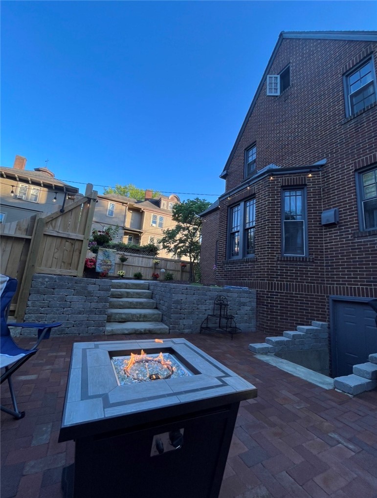 419 N Main St