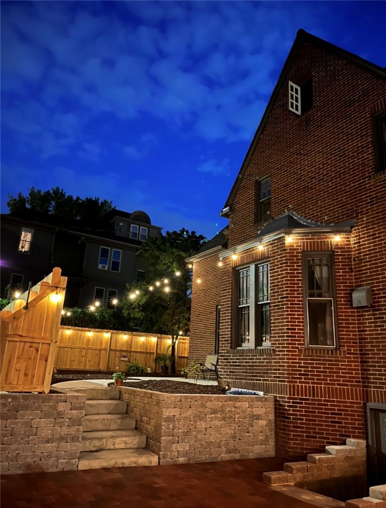 419 N Main St