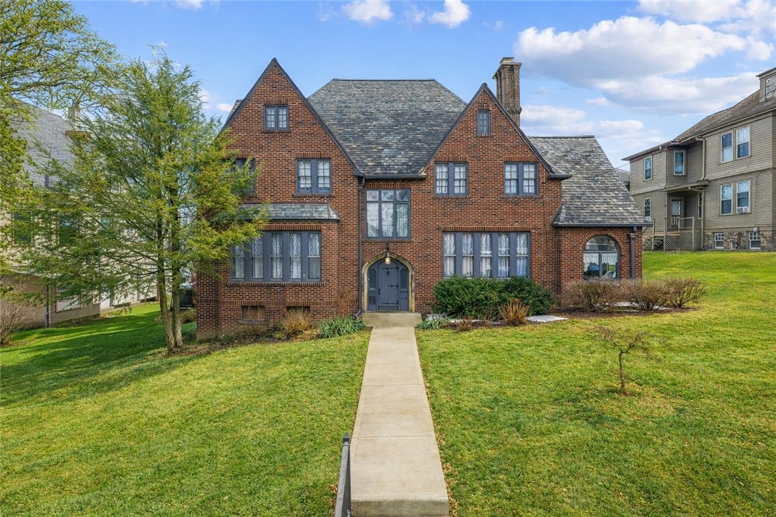 419 N Main St