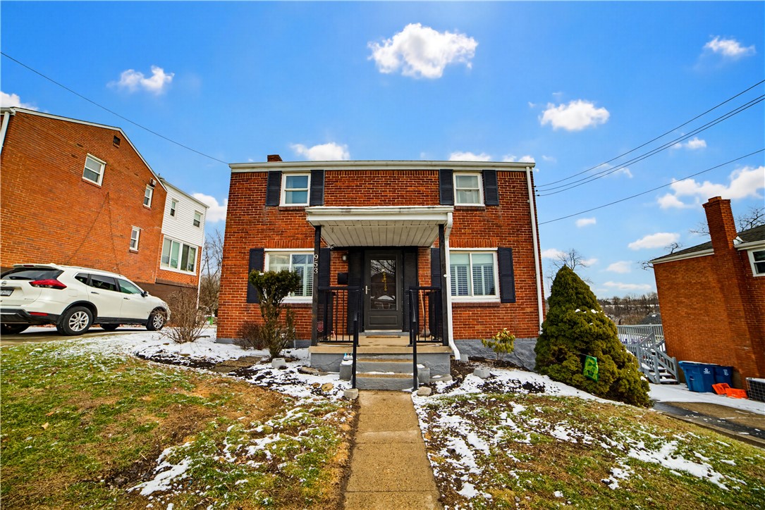 953 Elizabeth Street