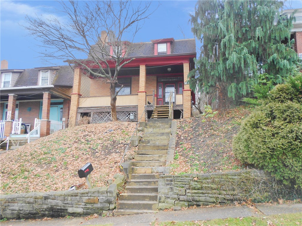 938 Saint Anne St
