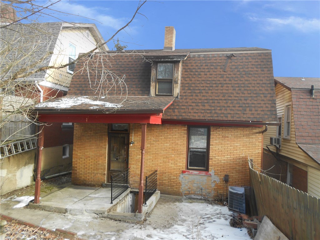 938 Saint Anne St