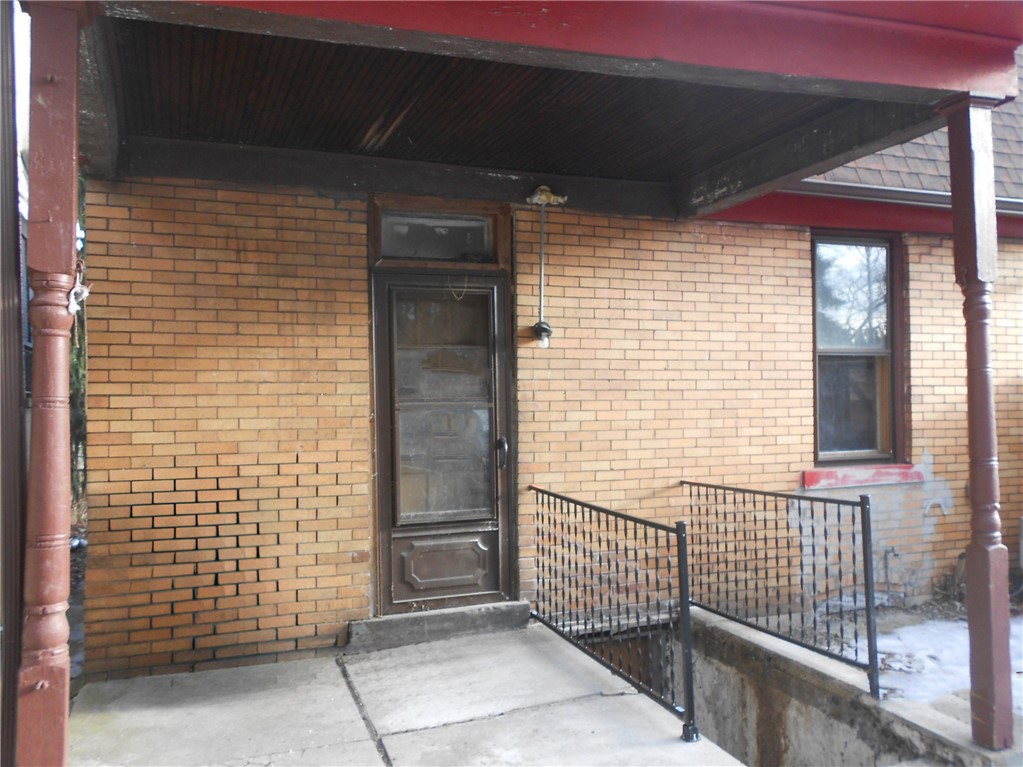 938 Saint Anne St