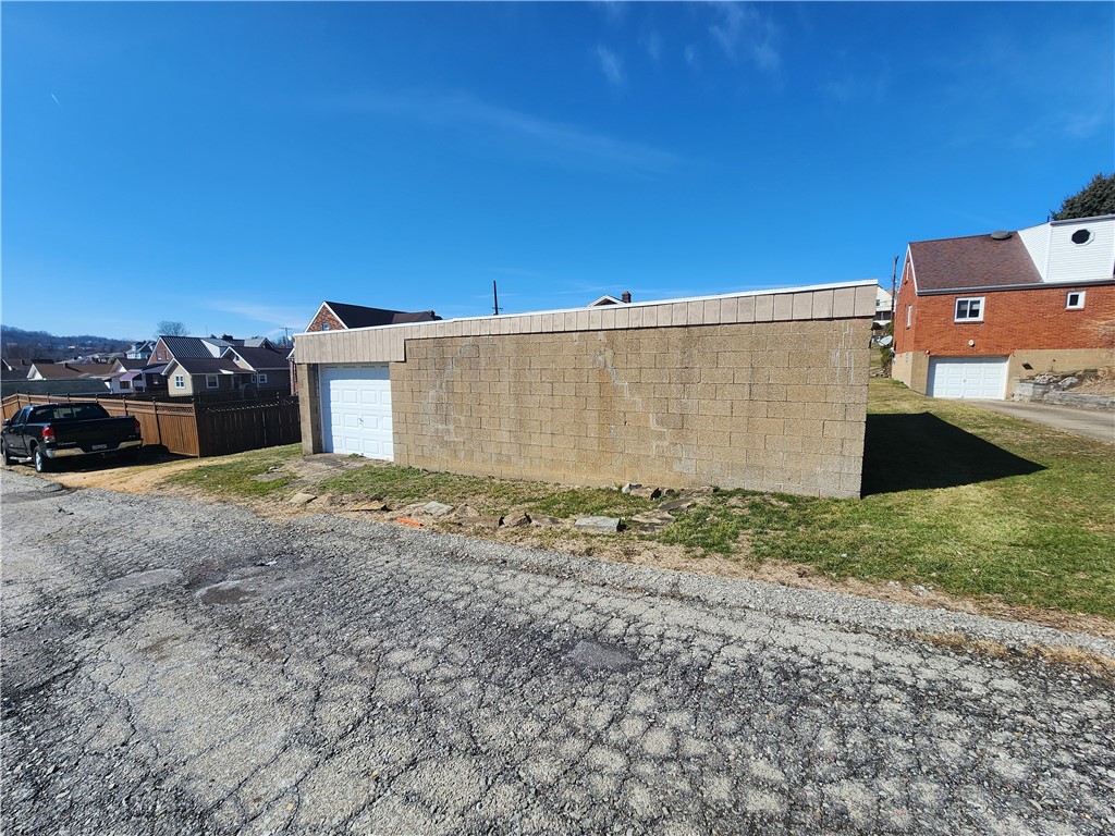 428 GREENWOOD AVE