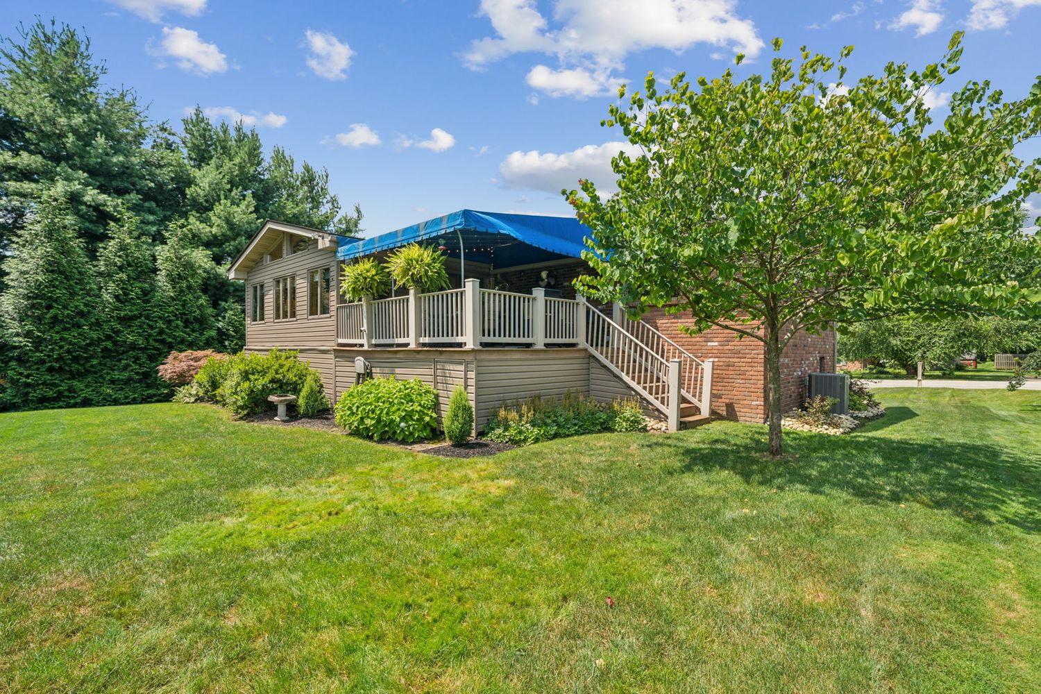 141 Saunders Station