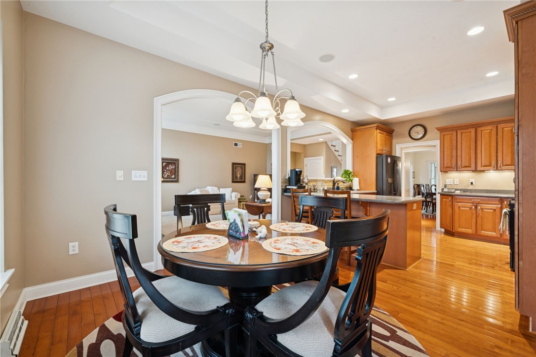 1012 Country Club Dr