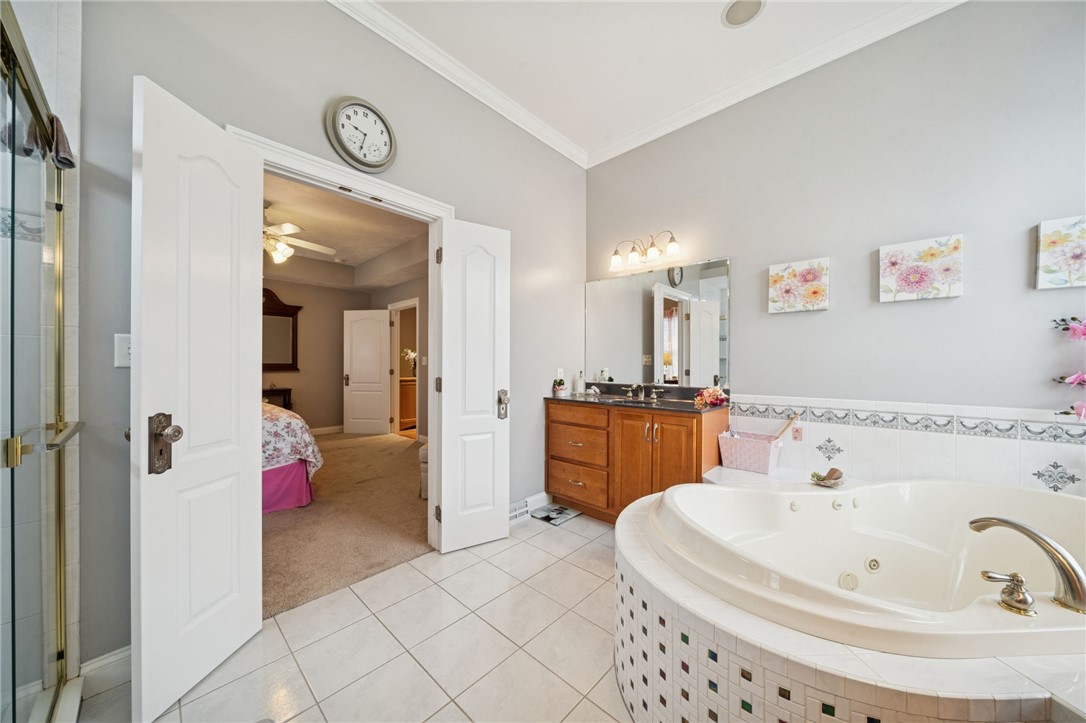 1012 Country Club Dr