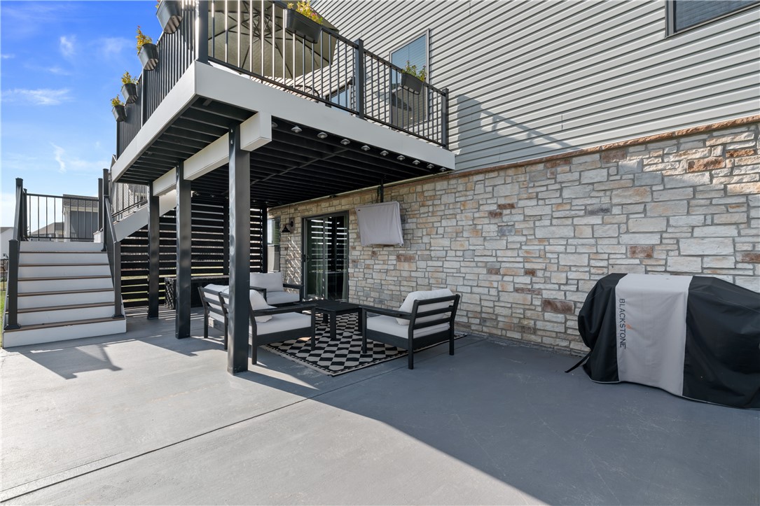 1043 Wedgewood Dr