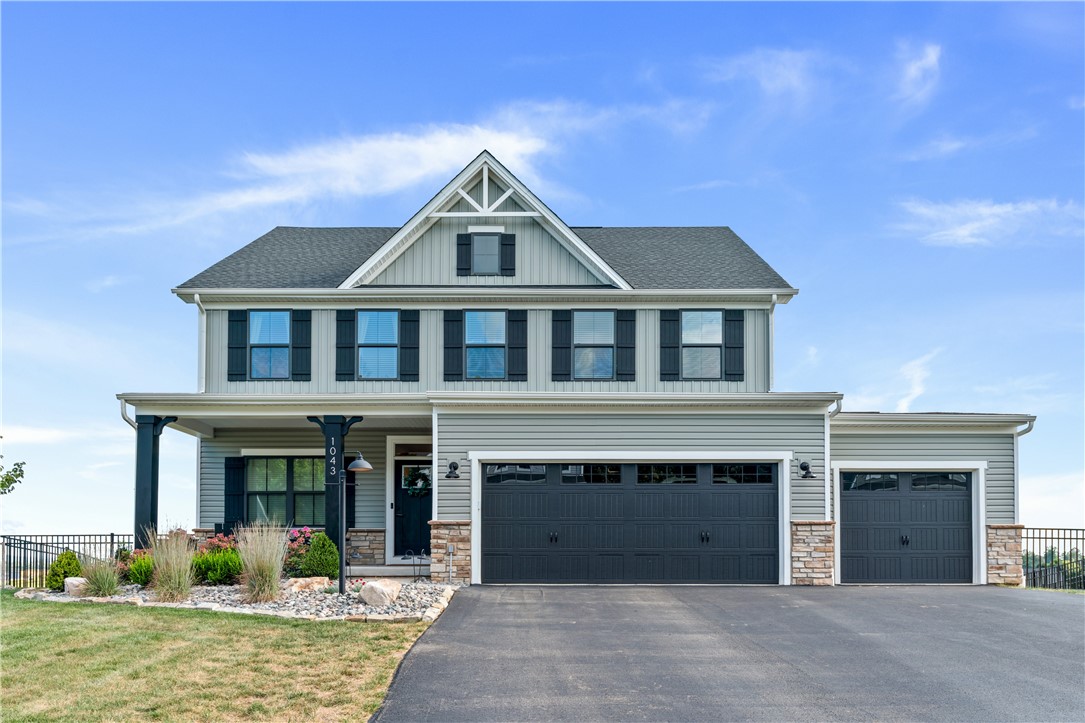 1043 Wedgewood Dr